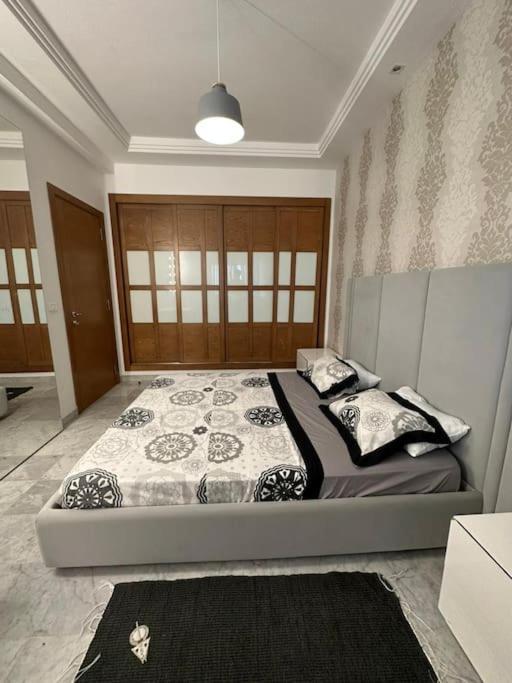 Un Tres Beau Studio Luxueux อาริอานา ภายนอก รูปภาพ